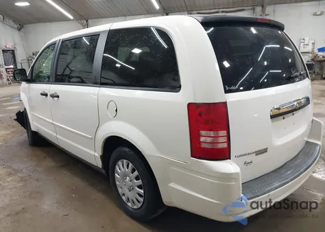 2008 Chrysler Town & Country Lx from USA, damaged, VIN 2A8HR44HX8R618081